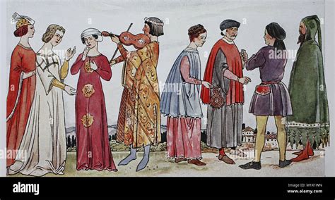 14th century clothing hi-res stock photography and images - Alamy