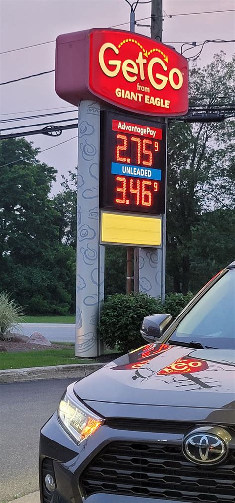 PSA. Gas with advantage pay is $2.75 at many getgo locations as a ...