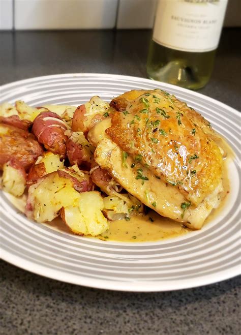 [I Made] Poached & Sautéed Chicken Thighs w/ Mushroom Sauce and Roasted ...