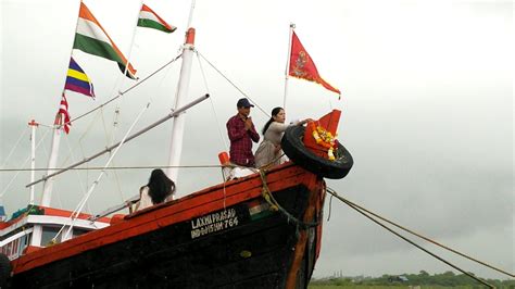 On the occasion of Rakshabandhan, fishermen of Valsad district ...