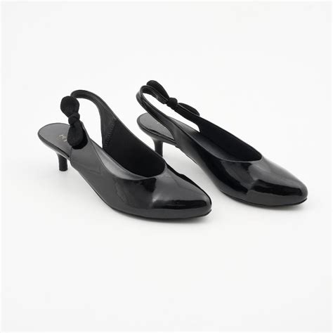 Amina – Hype Shoes