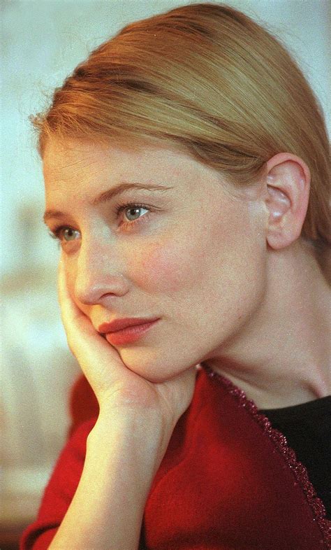 A Glimpse into Young Cate Blanchett's Early Days Through Glamorous Photos