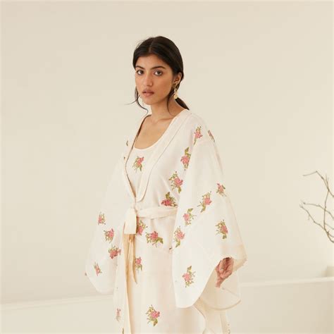 Shop Traditional Indian Women's Wear | Cotton and Clay