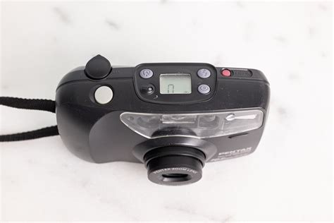 Pentax IQ Zoom EZY Autofocus Point and Shoot 35mm Film Camera — F Stop ...