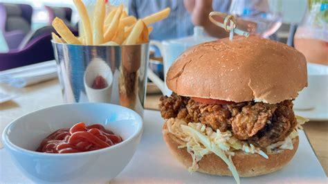 Photo Report: SFO Virgin Atlantic Clubhouse | DEM Flyers