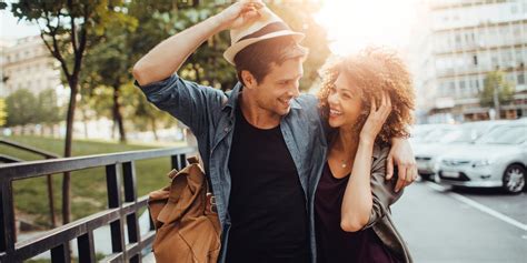 Did You Ace Your Look On That First Date? Here's How She'll Judge You ...