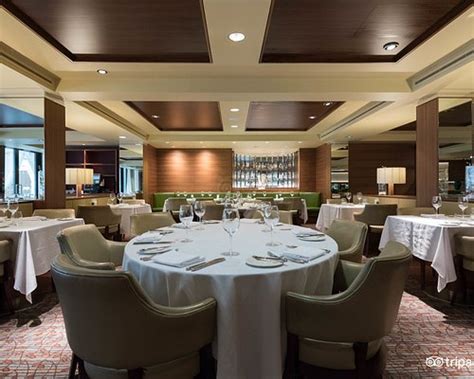 HILTON LONDON SYON PARK (Brentford) - Hotel Reviews, Photos, Rate ...