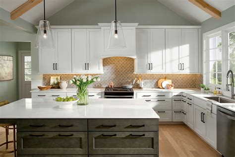 Finding the Best White Paint for Your Kitchen Cabinets - KraftMaid