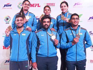 India tops the medals tally with 15 gold at Delhi ISSF Shooting World Cup