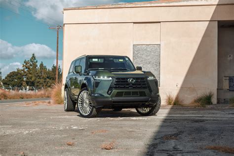 Lexus GX550 - Fittipaldi Wheels