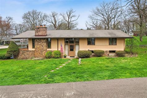 W2890 Hollybush Dr, Lake Geneva, WI 53147 | Homes.com