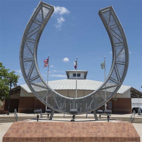 Horseshoe manager addresses water issues discussed by commissioners