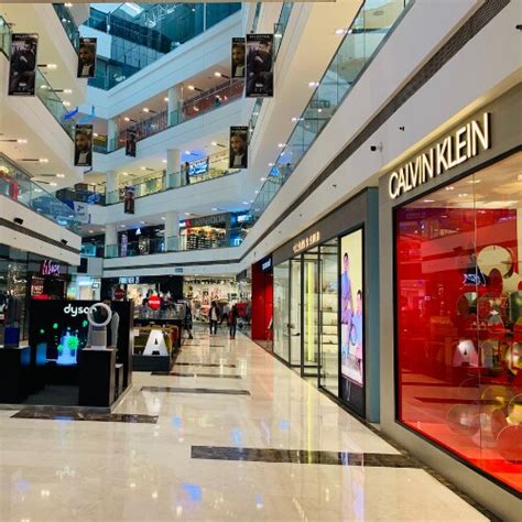 It doesn’t get better than a V-Day date at DLF Mall of India ...