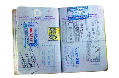 在白色的美国护照 库存照片. 图片 包括有 外部, 旅行, 页面, 商业, 国家（地区）, 背包, 查出 - 30541544