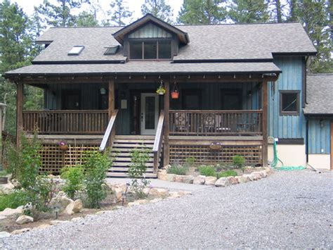 CHALET IN THE ROCKIES BED & BYE (Fairmont Hot Springs) - B&B Reviews ...