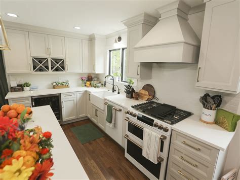 Watch Hot Mess House - Season 2 | Prime Video