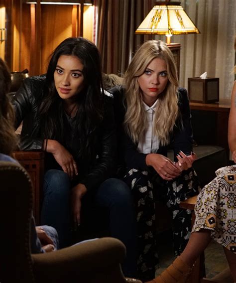 Hanna Pretty Little Liars Seizoen 5 Outfits Pretty Little Liars 5