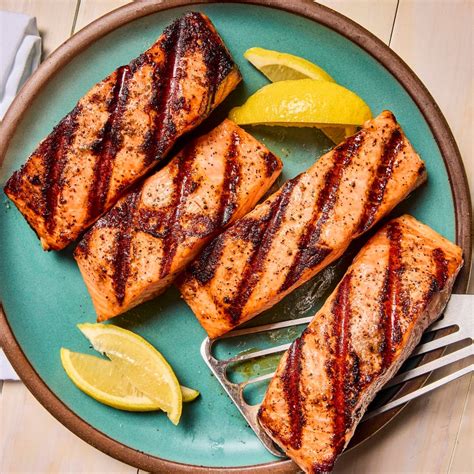 Grilled Salmon: Healthy and Flavorful Salmon Fillet Cooked on the Grill for Easy Home Feasts ...