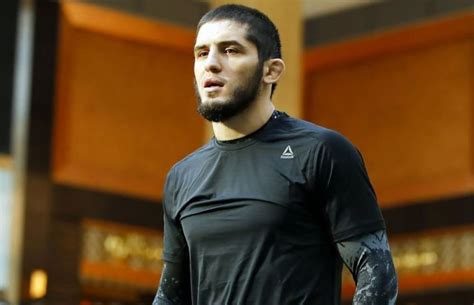 Makhachev hat sich selbst in die Top 5 der besten MMA-Kämpfer ...