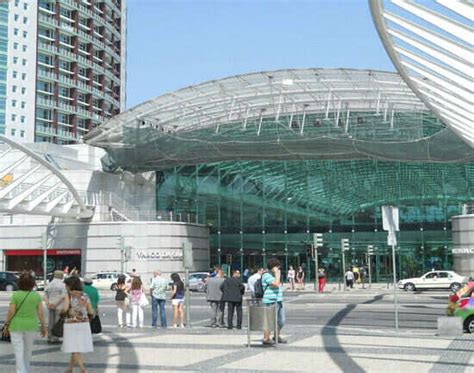 Shopping In Lisbon | Exploring Lisbon’s Vibrant Shopping Scene ...