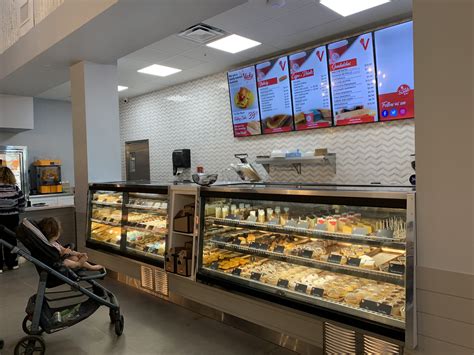 Coral Springs Police Host "Cafécito with a Cop" Event at Vicky Bakery ...