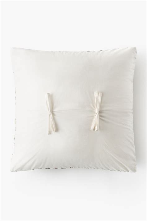 Good Earth – Stylish Sustainable Luxury Retail | Goodearth.in