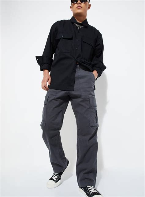 Buy URB_N Men Relaxed Fit Cargo Trousers Online at just Rs. 1699.0 ...