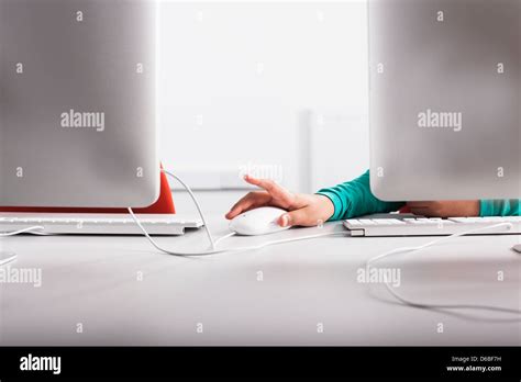 Girl Using Computer 的图像结果