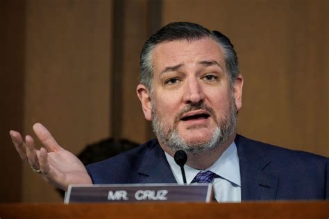 Ted Cruz “Enthusiastically” Endorses Trump, the Guy Who Called His Wife ...