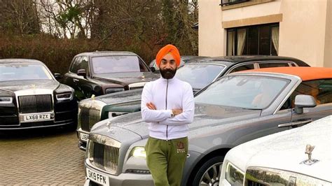 When Sikh billionaire, who matches his Rolls Royce with turbans, gifted ...