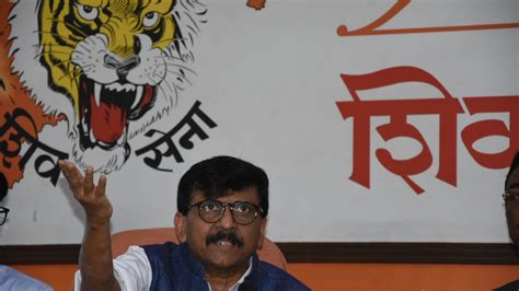 Rebel Shiv Sena MLAs have no guts to come out of Guwahati hotel: Sanjay ...