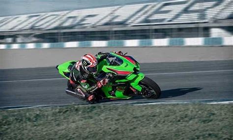 Kawasaki launches 2023 Ninja ZX-10R in India at Rs 15.99 lakh: Top 10 ...