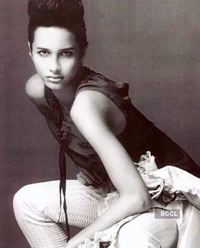 With her wild looks and deep tanned body, Ilona can take you for a ...