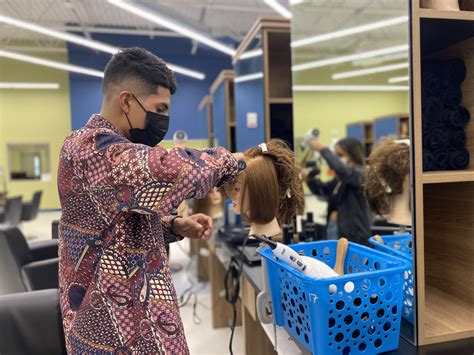 Cosmetology — Willamette Career Academy
