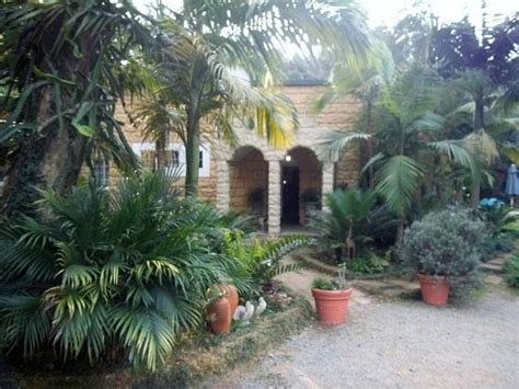 EDEN GUESTHOUSE (Mbabane) - B&B Reviews, Photos, Rate Comparison ...