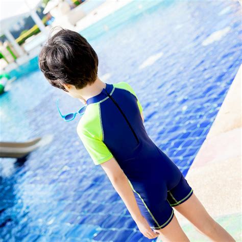 送料無料！子供水着 キッズ水着 スクール水着 男子 つなぎ 男児水着 スイムウェア みずぎ 魚柄 ジュニア水着 子供用水着 激安水着 安い ...