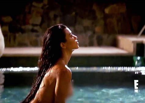Kourtney Kardashian Nude Pool
