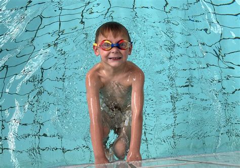 Swimming Fun 的图像结果