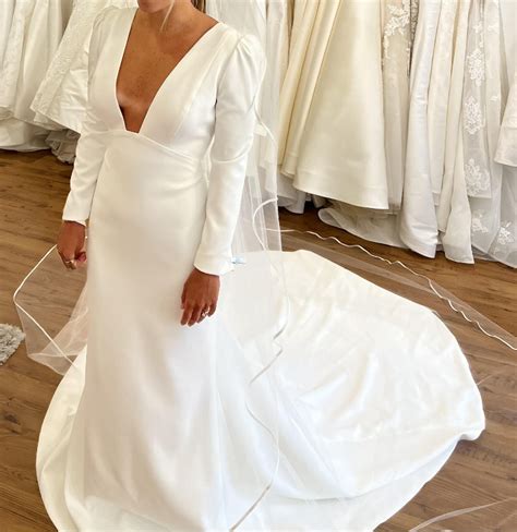 Robert Bullock Liliana New Wedding Dress Save 4% - Stillwhite