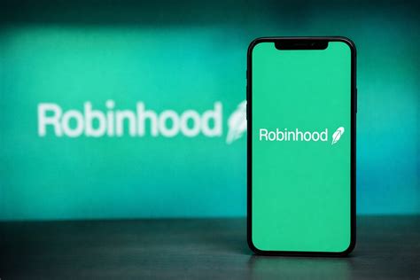 Robinhood Stock (HOOD) After Hours on Dec. 22, 2025: What Drove the ...