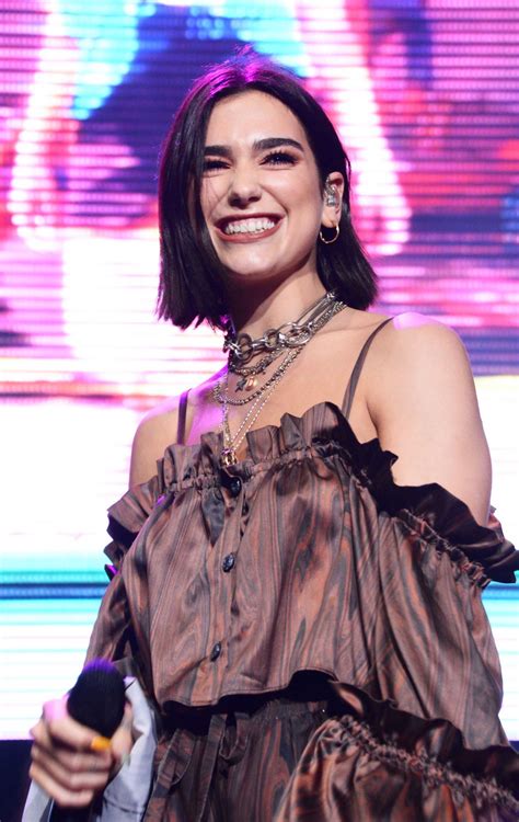 Dua Lipa Casual - Born 22 august 1995) is an english singer and songwriter. - Instituto