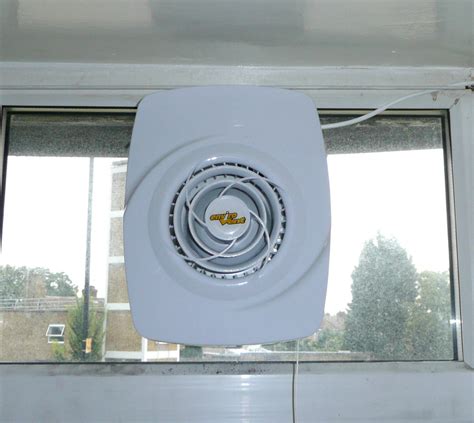 Kitchen Window Extractor Fan 的图像结果