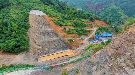 贵州省新花水库堆石混凝土坝体完成封顶-堆石混凝土坝技术网
