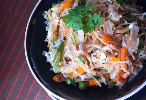 Shavige Uppittu | Vermicelli Upma | Semiya Upma – NMOT: Nam Mane Oota Tindi