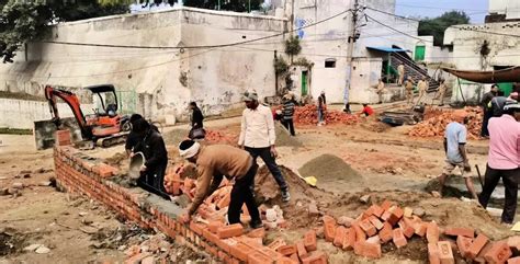 14 फीट ऊंची दीवारें, लेंटर भी पड़ गया... संभल में जामा मस्जिद के सामने ...