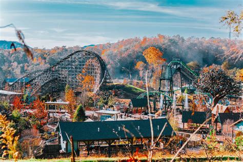 https://hollyhabeck.com/wp-content/uploads/2019/12/Dollywood-Rides28-1440x960.jpg