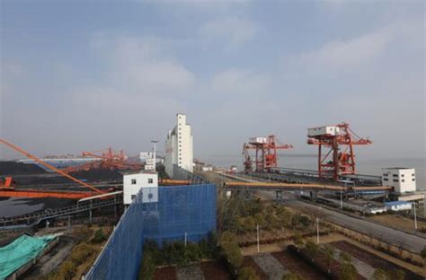 【新春走基层】码头上的新春集结号，芜湖港的发展转型之路-中青在线
