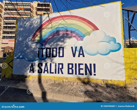 Mural Lettering in Spanish Everything Will Be Fine with Rainbow Stock ...