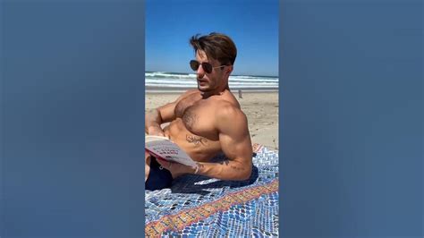 Handsome guy on the beach 🔥 #gay #reels #shorts #gaymaletube - YouTube