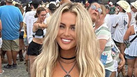 World's sexiest softball star Brylie St. Clair looks sizzling with pals ...